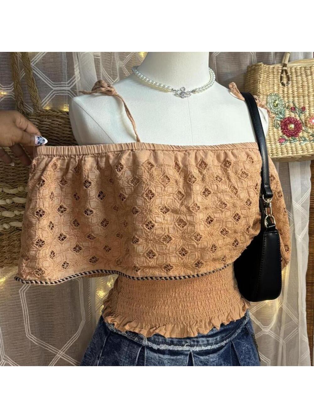 American Eagle Eyelet Off Shoulder Peasant Top Boho Coquette Cottagecore Cotton